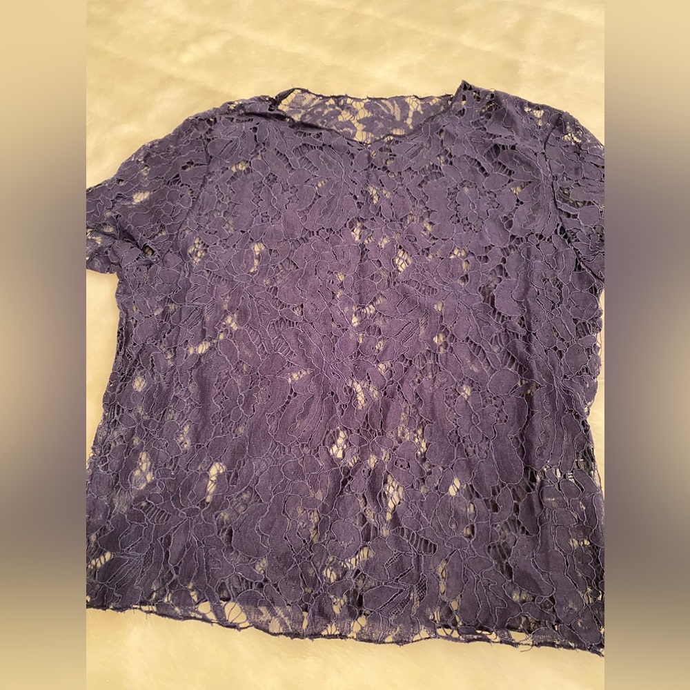 Beautiful Intricate Lace Detail Top